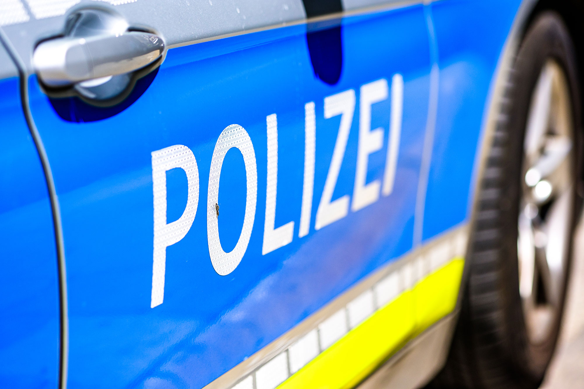 Weilerswist: Randalierer beißt Polizisten